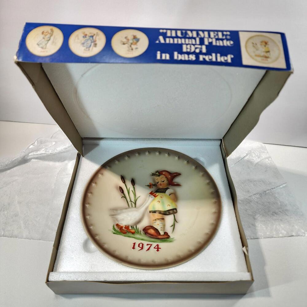 Hummel 1974 Fourth Annual Plate "Goose Girl" Hum 267